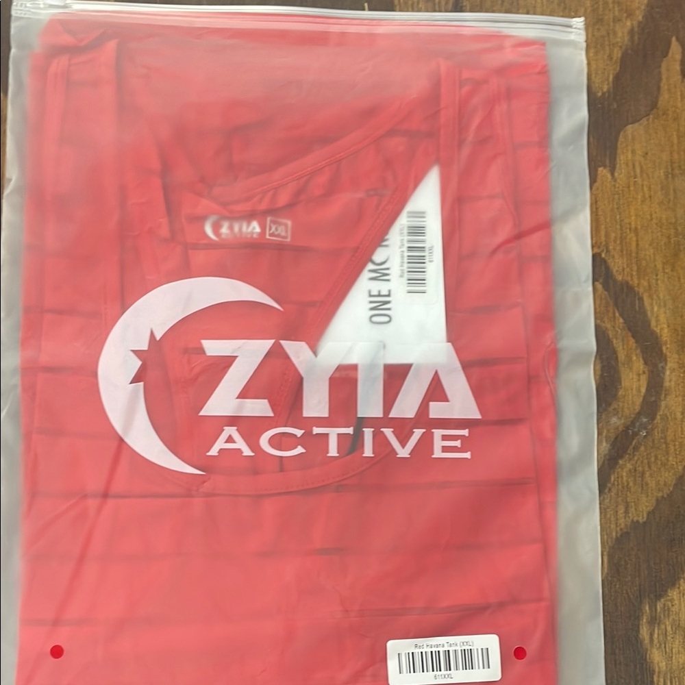 Zyia Active Red Top